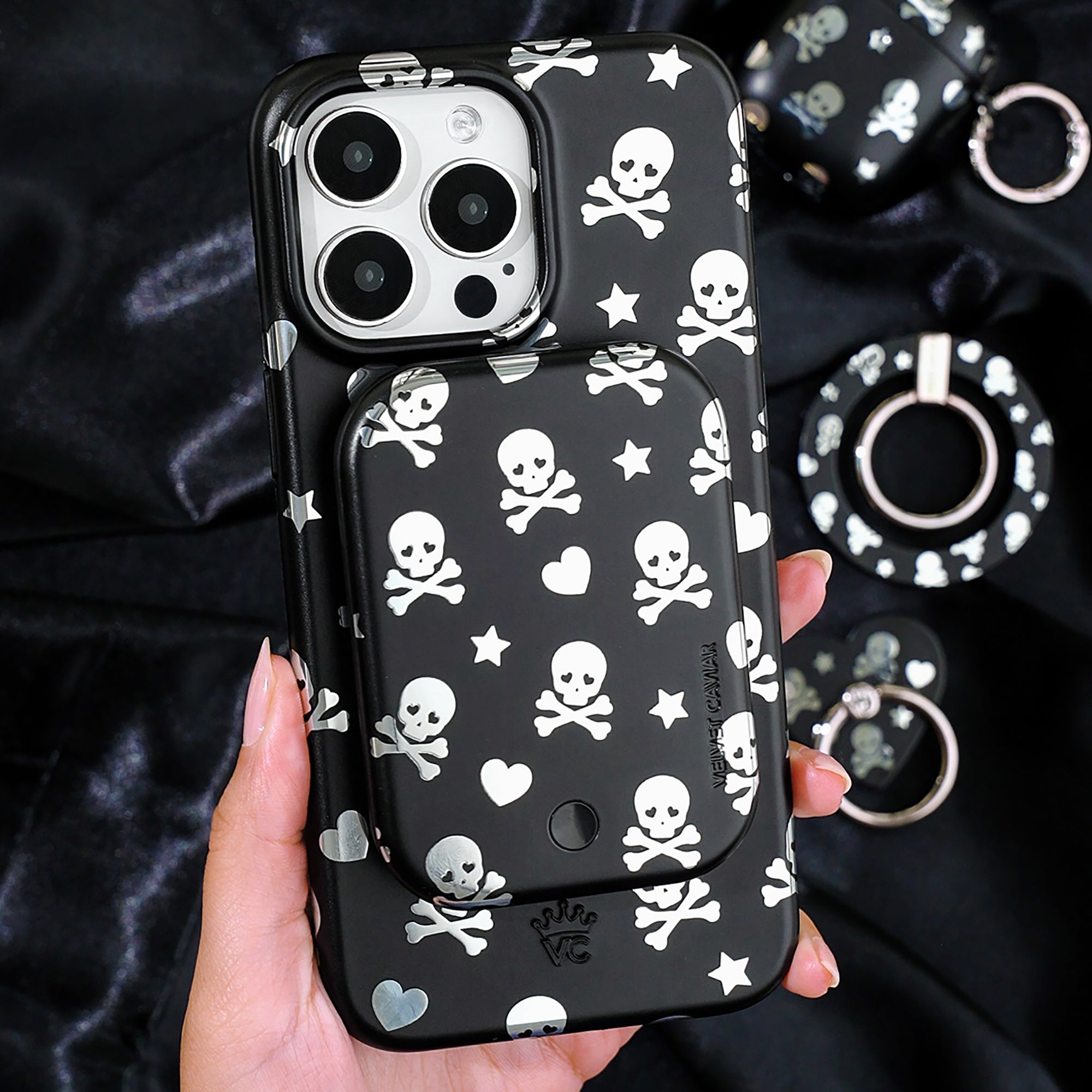 Chrome Skulls MagSafe Battery Power Pack - Thumbnail 3