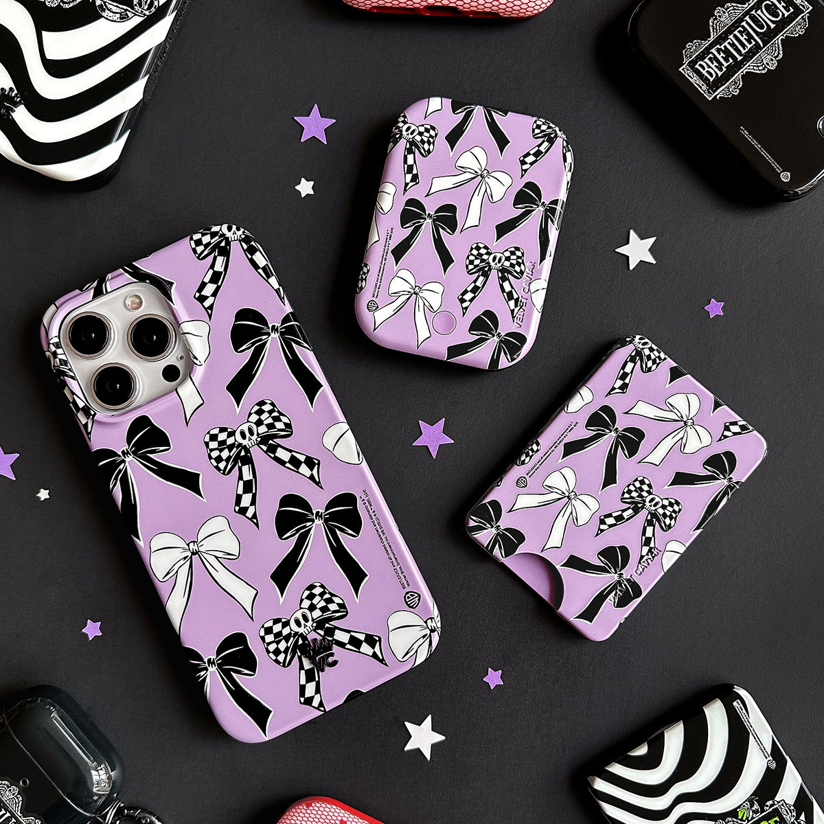 Beetlejuice Bows MagSafe Battery Power Pack - Thumbnail 3