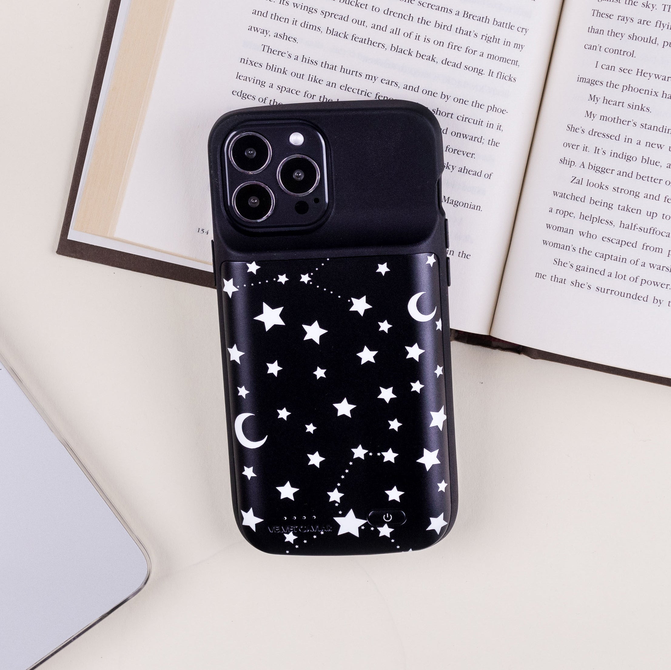 Stars & Moon iPhone Charging Case - Thumbnail 3