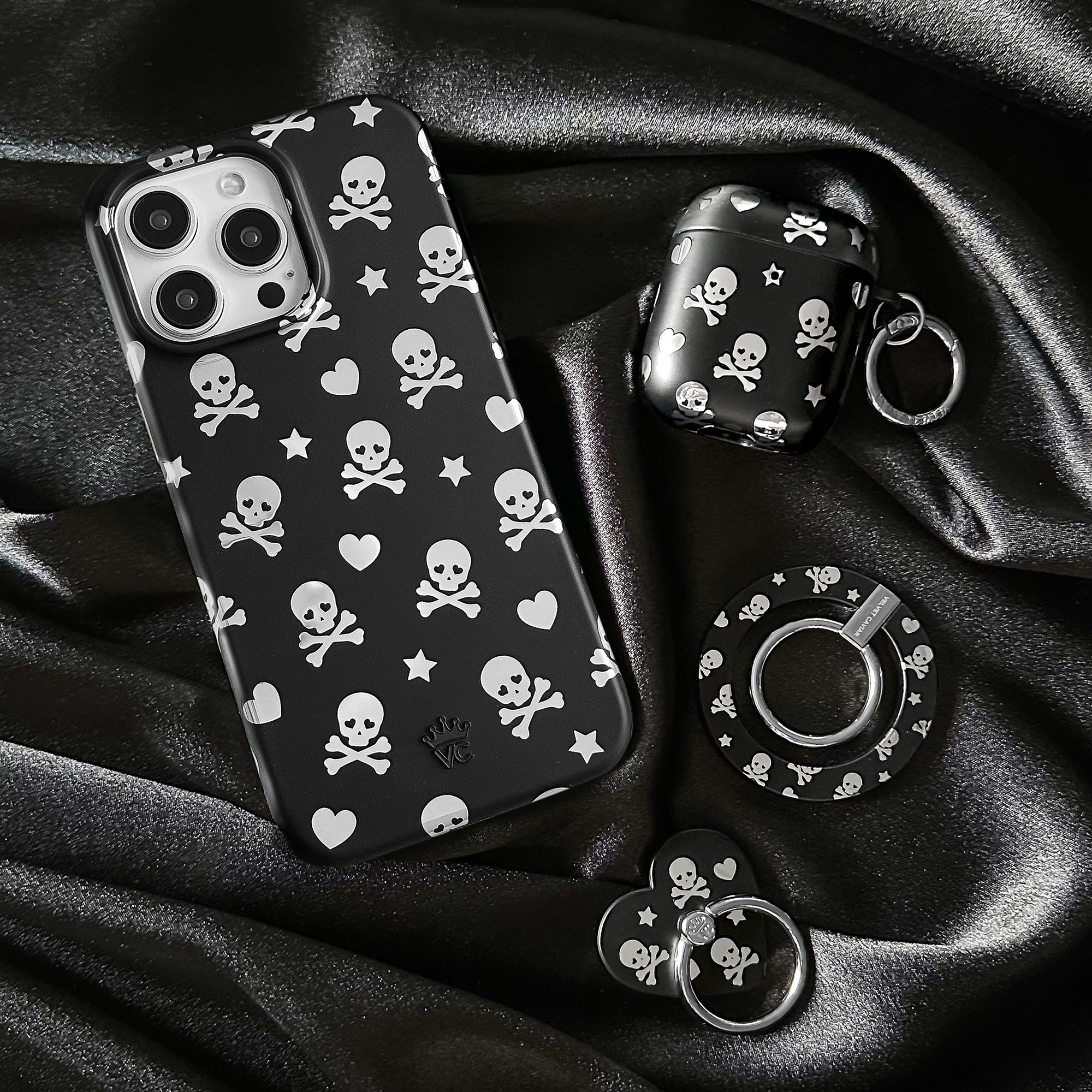 VELVET CAVIAR AirPod Case - Thumbnail 2