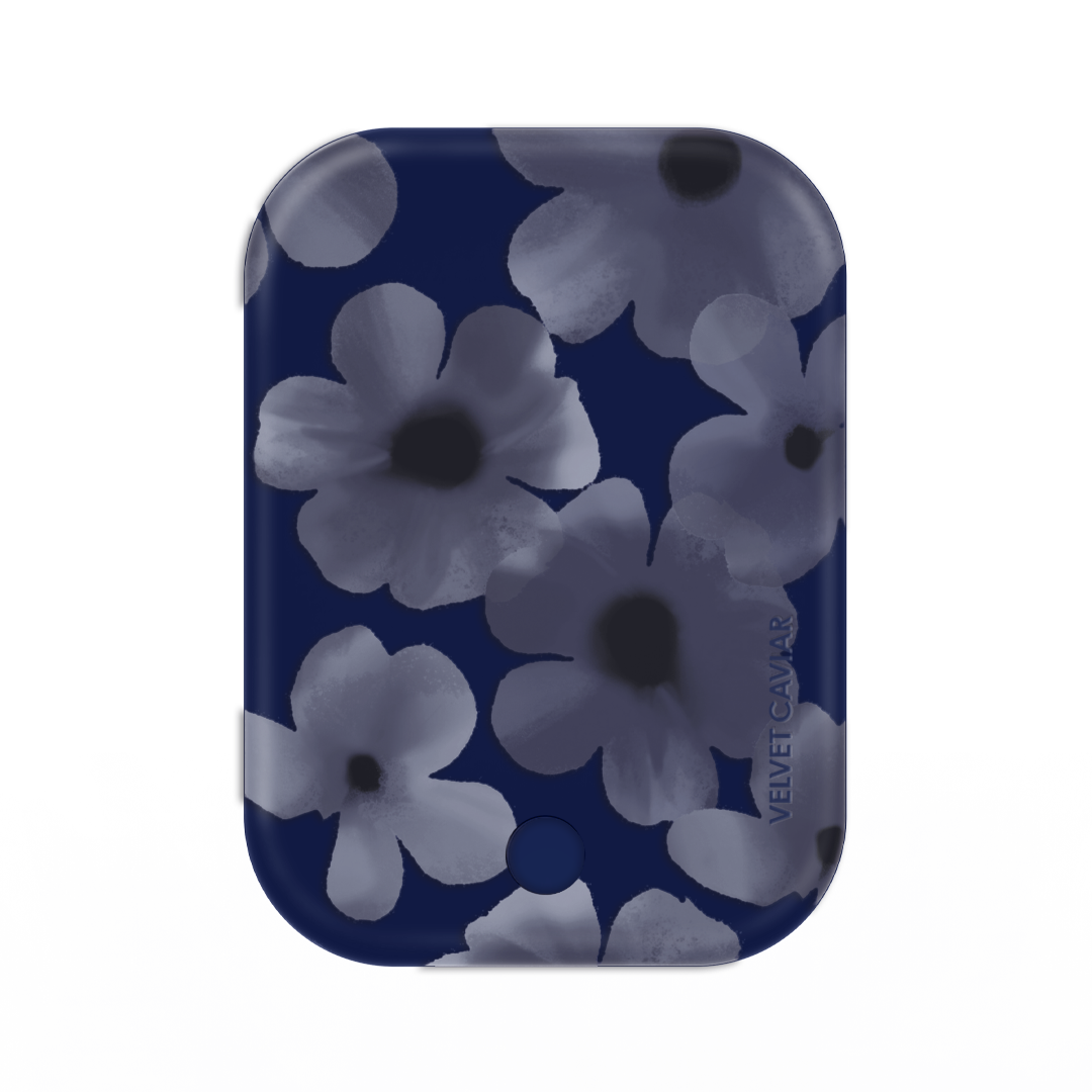 VELVET CAVIAR MagSafe Battery Pack - Thumbnail 2