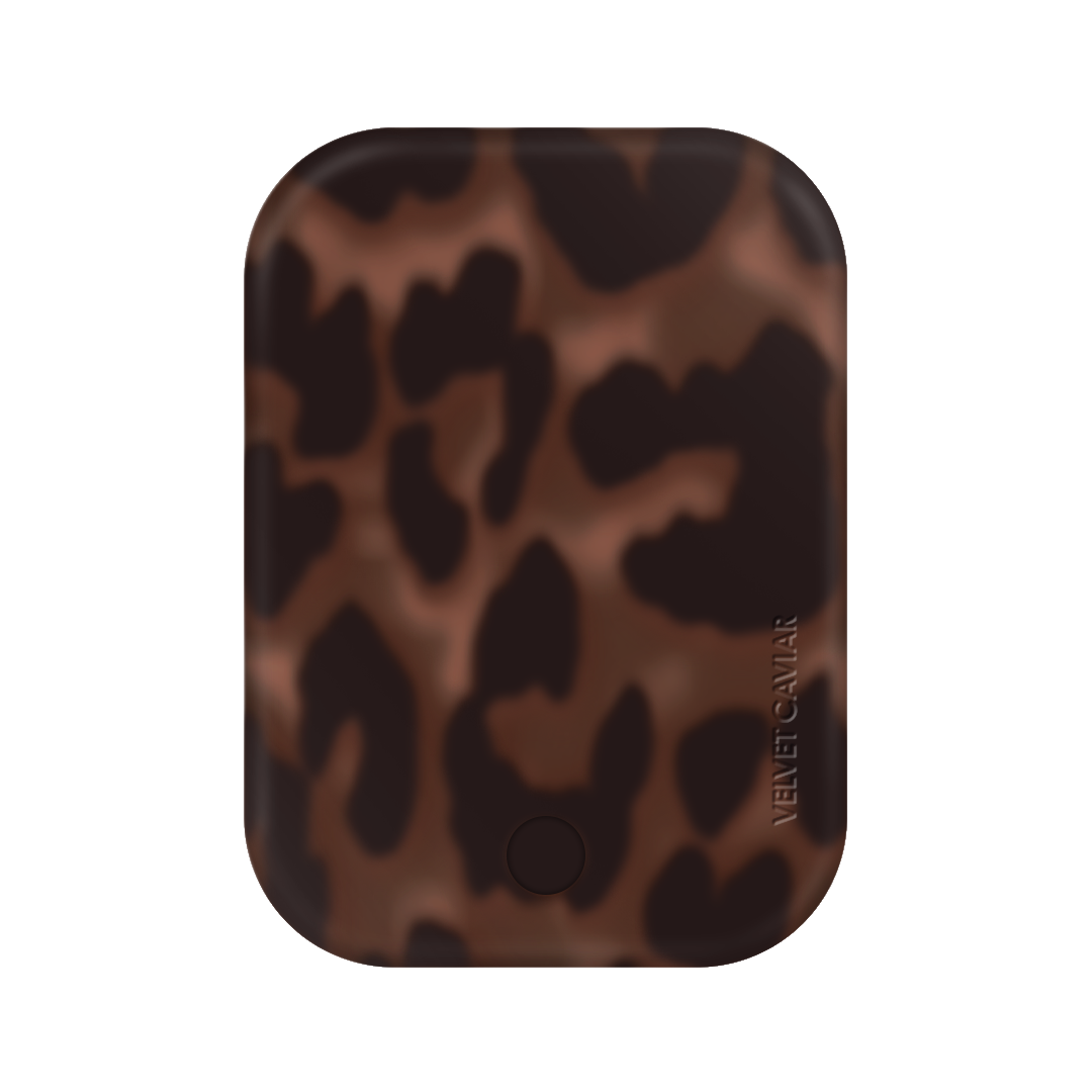 VELVET CAVIAR It Girl MagSafe Battery Power Pack - Thumbnail 4