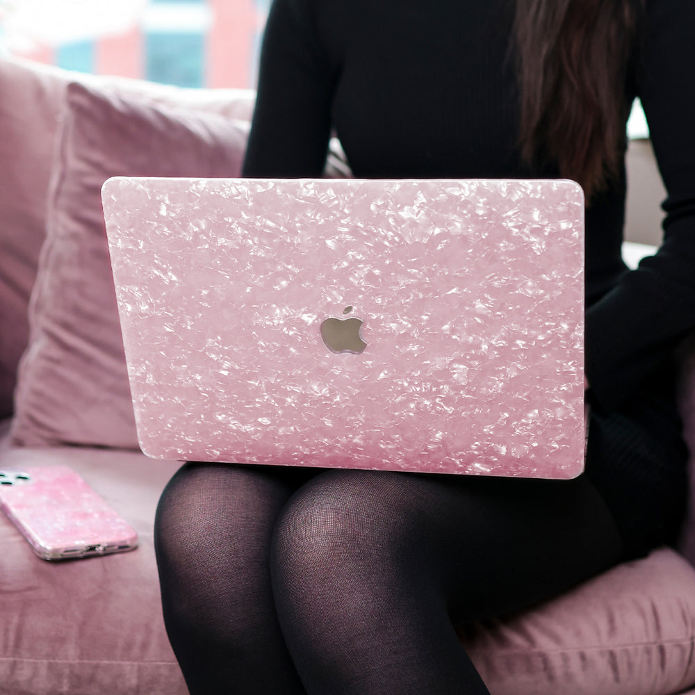 Coque Macbook Pro 13 Rose fluo toucher velours