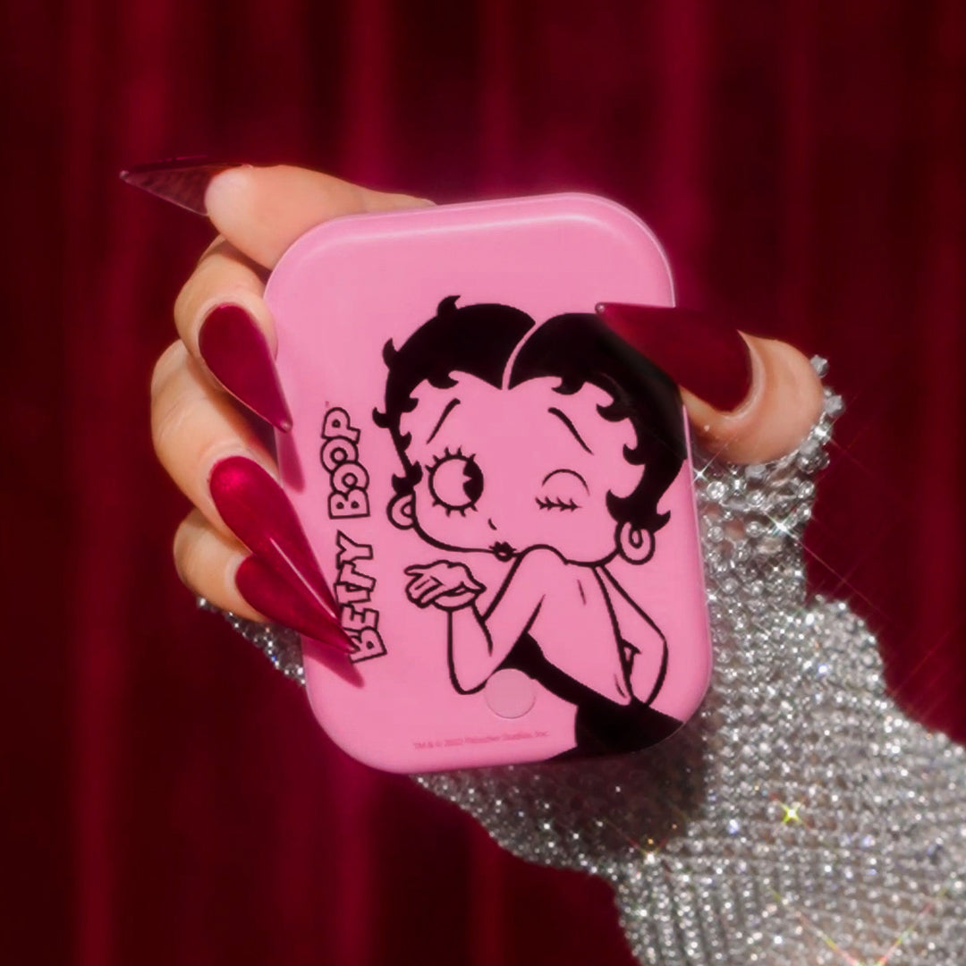 Betty Boop Be Mine MagSafe Battery Power Pack –